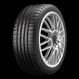 Kumho Crugen HP71 tire, 285/45R22